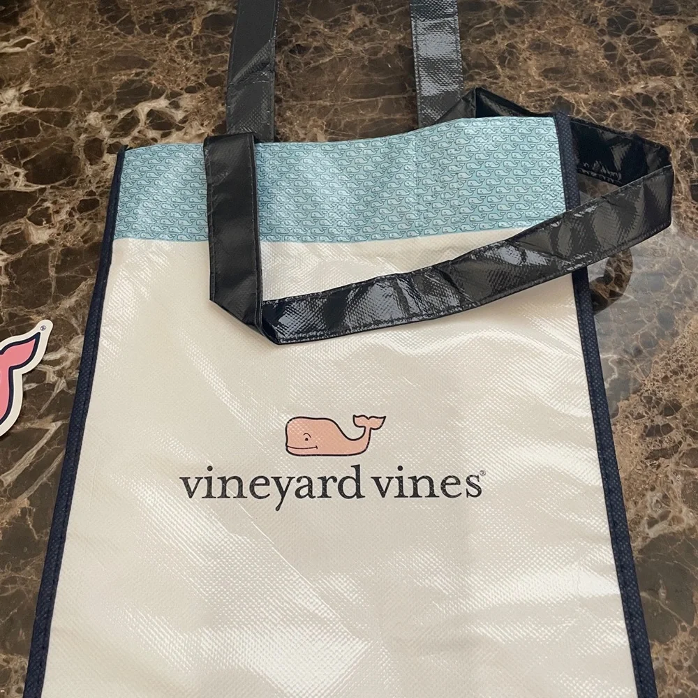Vineyard Vines reusable vineyard